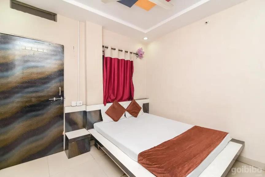Hotel Rameshwaram Ujjain Extérieur photo